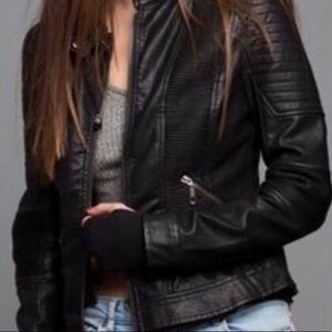 Meet your Posher, Rita